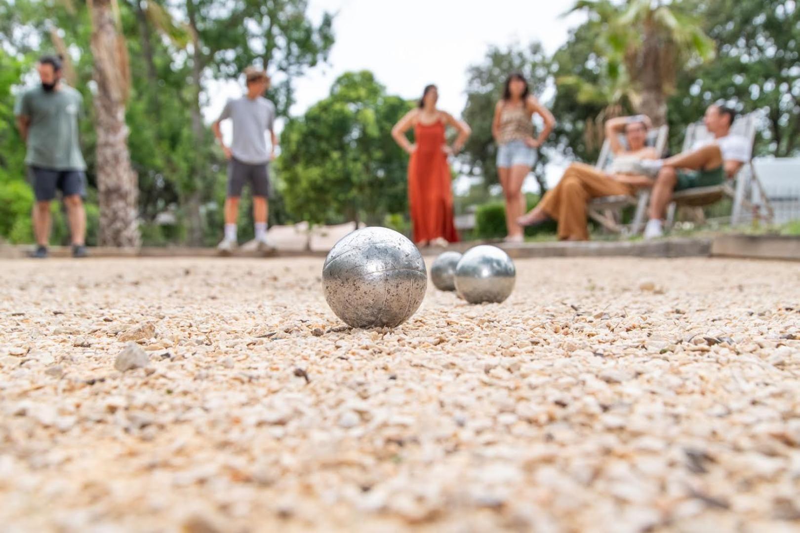 Camping Du Garlaban Aubagne Exteriör bild